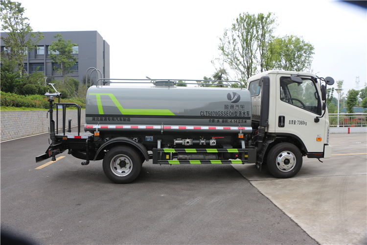 湖北盈通汽車9方福瑞卡灑