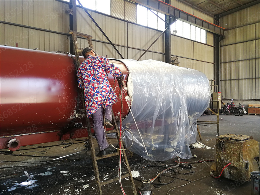 湖北盈通汽車海南藍(lán)牌解放灑